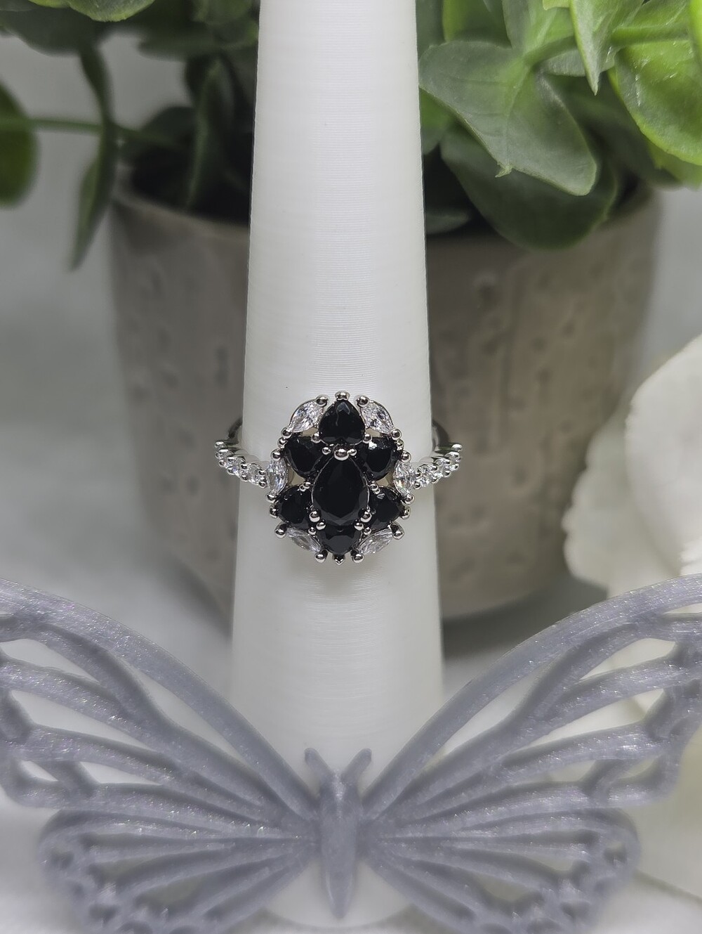 BP Black Teardrop Cluster Ring On Rhodium Plating
